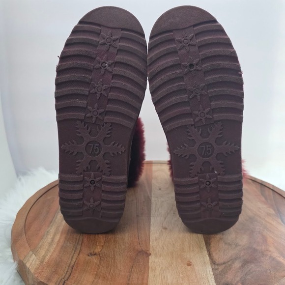 SO Women's Burgundy Faux Fur Trimmed winter Boots Size 7.5 Cozy Plush Lining - Picture 9 of 13